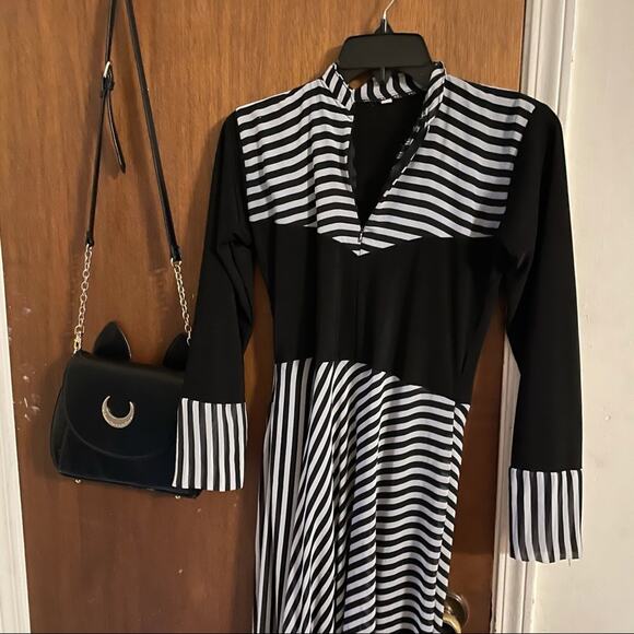 Goth Wednesday stripe maxi black - Picture 2 of 8